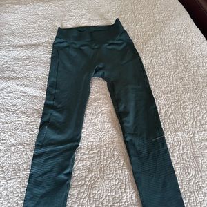 Salomon XL green seedless leggings